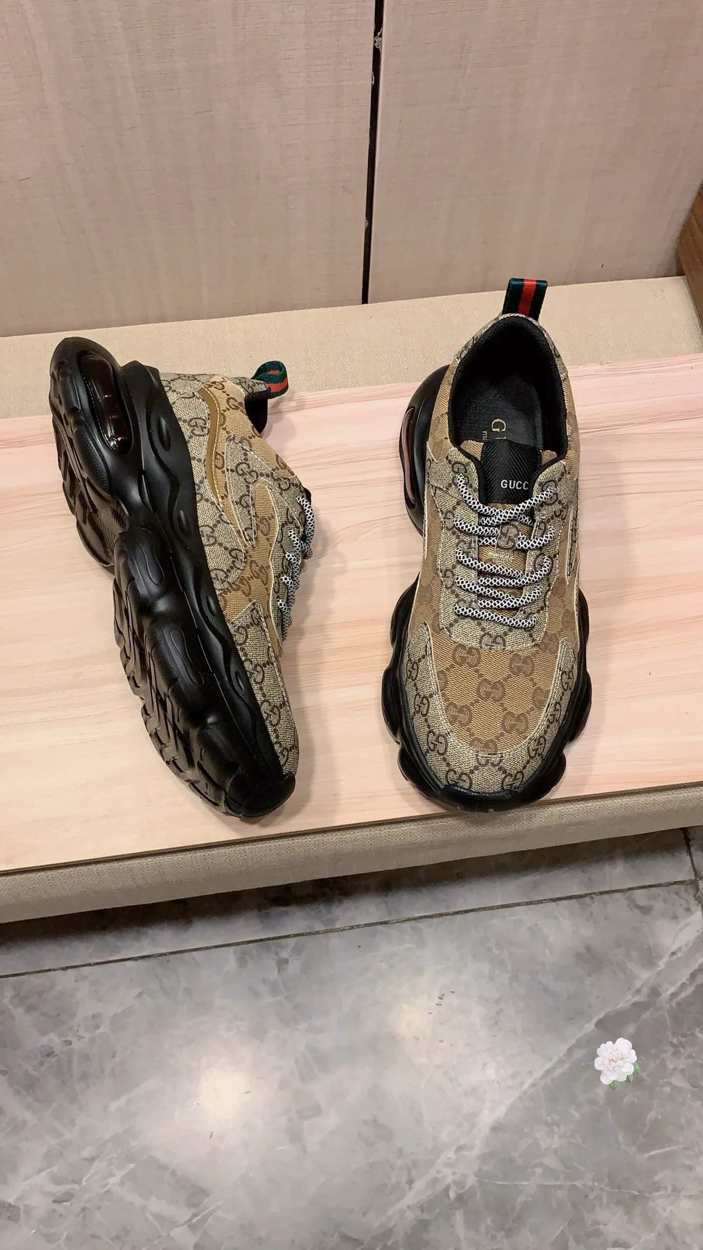 Men's men's shoes💰460💰💰🎩🎩[Lightning][Lightning] "Gucci*" latest • popular casual shoes, top brand [seduce] luxury ~ purchasing agency, top ~ quality. [Strong] The upper is made of imported breathable cowhide with material ➕ breathable sheepskin feet (•) and fine workmanship. The original stylish and stylish soft rubber wear-resistant and non-slip outsole is light and comfortable on the feet. The real thing looks better when photographed. 012: code: 38-44, 4️⃣ colors selected